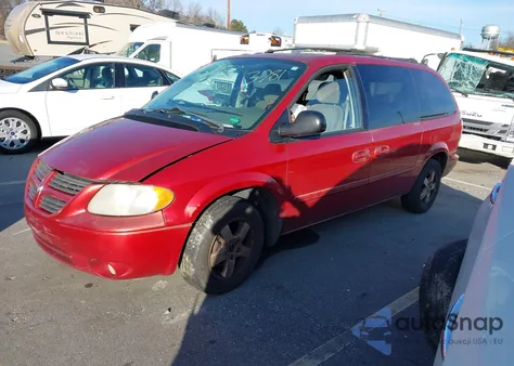 2005 Dodge Grand Caravan Sxt z USA, uszkodzony, nr VIN 2D4GP44L65R503781